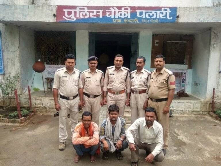 वाहन चोरी के 3 आरोपी गिरफ्तार