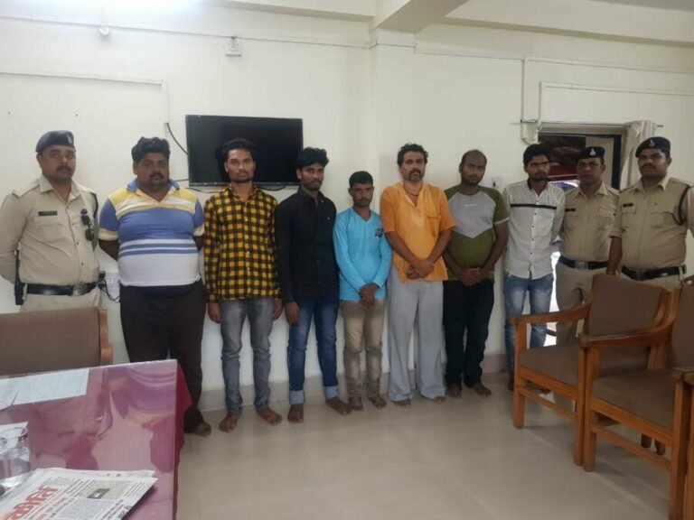 SEONI: मंगली पेठ में जुआं खेलते आधा दर्जन से ज्यादा आरोपी गिरफ्तार