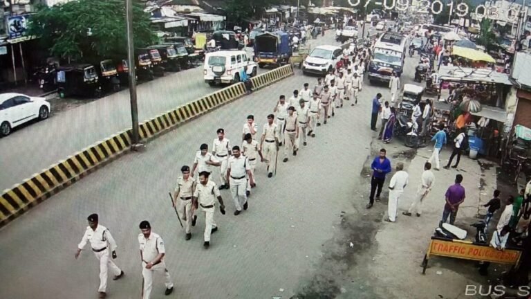 सिवनी पुलिस का फ्लैग मार्च : 120 जवान चल-पड़े सड़को पर