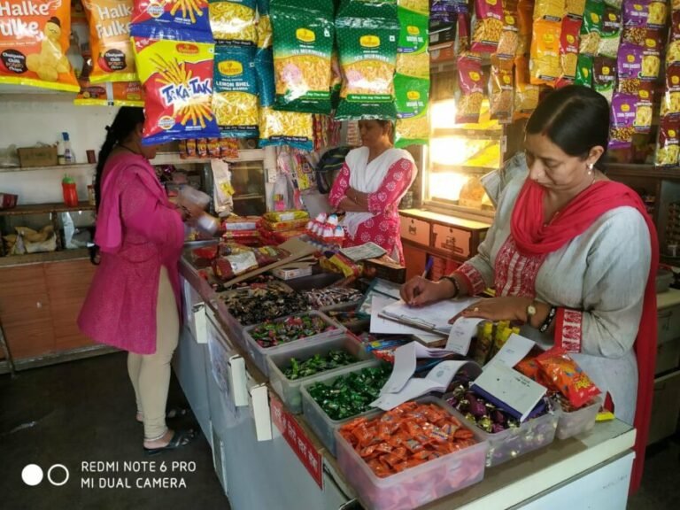 धनतेरस के दिन भी जारी रही खाद्य विभाग की कार्यवाही