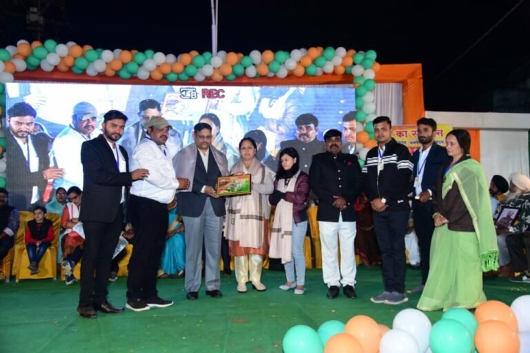 मध्यप्रदेश के सिवनी जिले में मिला ऐसा सम्मान – शहीदों के परिजन