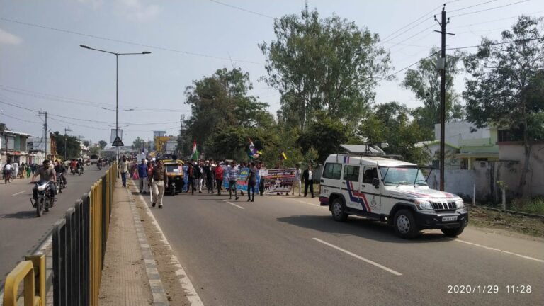 सिवनी : CAA के विरोध में निकली यात्रा, बन्द का रहा आंशिक असर