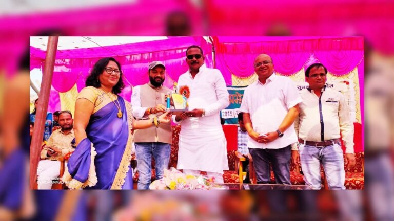 सिवनी : शिव सनोडिया के कहने पर विधायक ने दिये महाविद्यालय को 20 लाख !