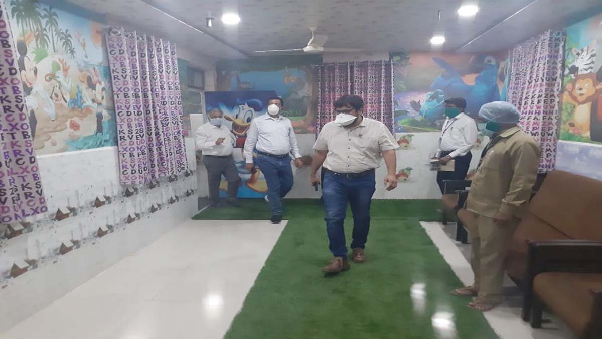 SEONI: Divisional commissioner Chaudhary inspected district hospital amid Corona crisis