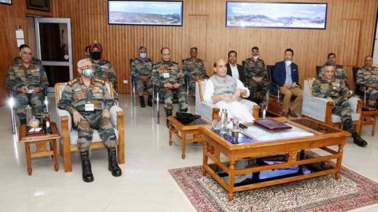 आज सुबह भारतीय सेना ने पाकिस्तान के वायु रक्षा रडार और प्रणालियों पर हमला किया- रक्षा मंत्री
