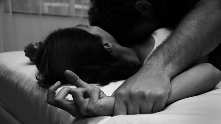 BF को GF की बेटी ने Rape नहीं करने दिया तो झोंक दी आंखों में मिर्ची – MP NEWS
