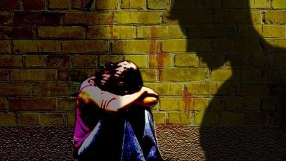 Bhopal: 14-year-old girl raped after befriending through online dating app