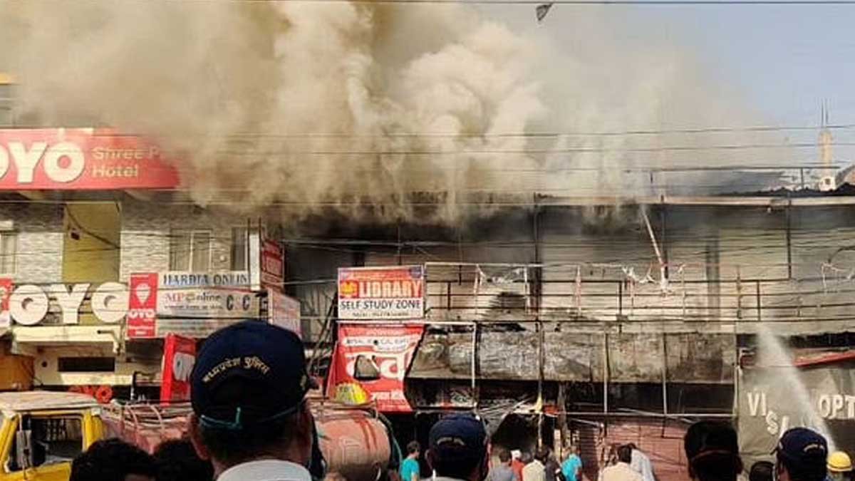indore-fire-medicle-shop