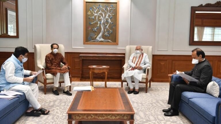 PM मोदी से मिलने के बाद बोले उद्धव- मराठा आरक्षण पर हुई बात, GST कलेक्शन का मसला भी उठाया
