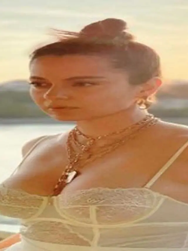 cropped-kangana-ranaut.jpg