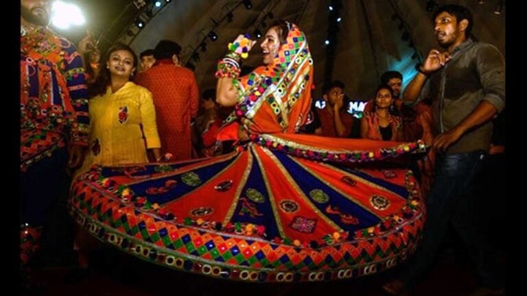 Navratri Garba Whatsapp Video Status Download: नवरात्रि गरबा व्हाट्सएप स्टेटस वीडियो डाउनलोड