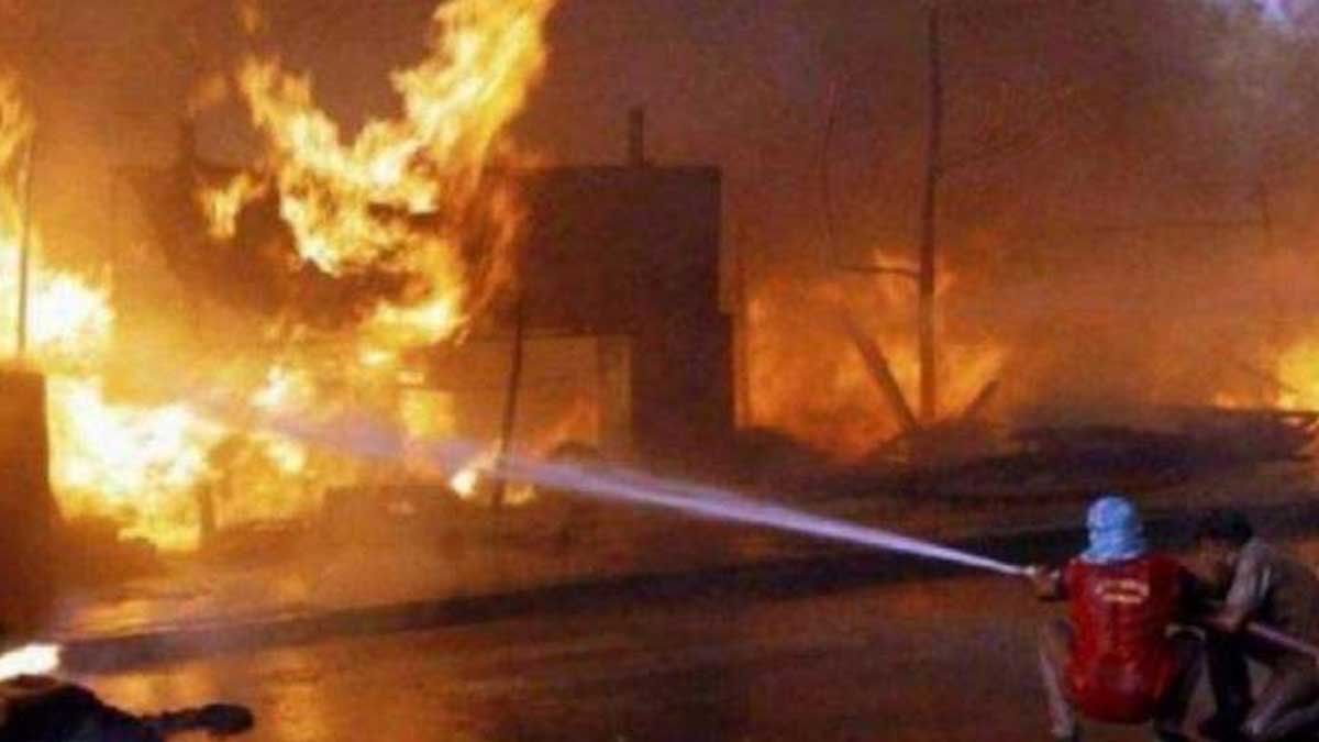 fire in jaipur oil factory
