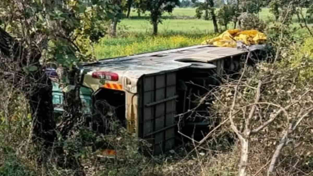 KEOLARI MANDLA RAOD ACCIDENT