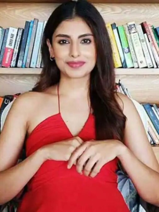 cropped-Nashpreet-Kaur.jpg