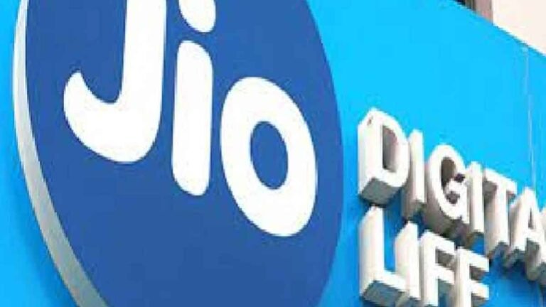 WhatsApp, Instagram, Snapchat, Google और Youtube नहीं चला पा रहे JIO यूजर्स; हो रही है भारी परेशानी