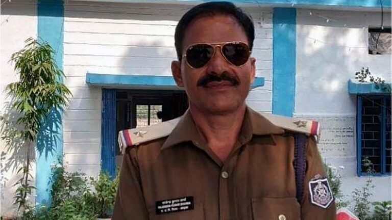 एमपी के झाबुआ में रिश्वतखोर चौकी प्रभारी को 20 हजार की रिश्वत लेते लोकायुक्त इंदौर की टीम ने किया ट्रैप