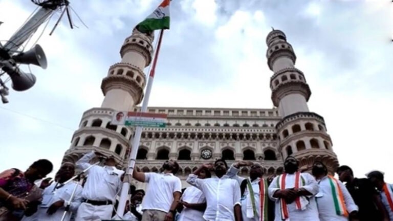 भारत जोडो यात्रा: राहुल गांधी ने ‘चारमीनार’ के सामने फहराया तिरंगा और राजीव गांधी को किया याद, 32 साल पहले इस जगह पर…