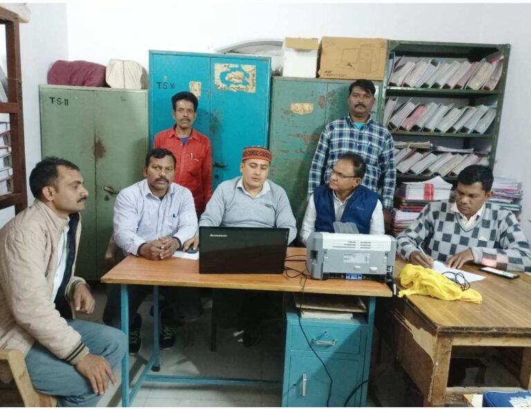 MP के सिवनी में रिश्वतखोर पटवारी गिरफ्तार, जबलपुर लोकायुक्त टीम ने पटवारी को रिश्वत लेते रंगे-हाथ पकड़ा