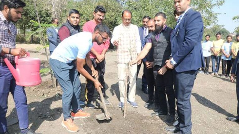 डिप्रेशन के विरूद्ध जन-जागरूकता के प्रयास सराहनीय – मुख्यमंत्री शिवराज