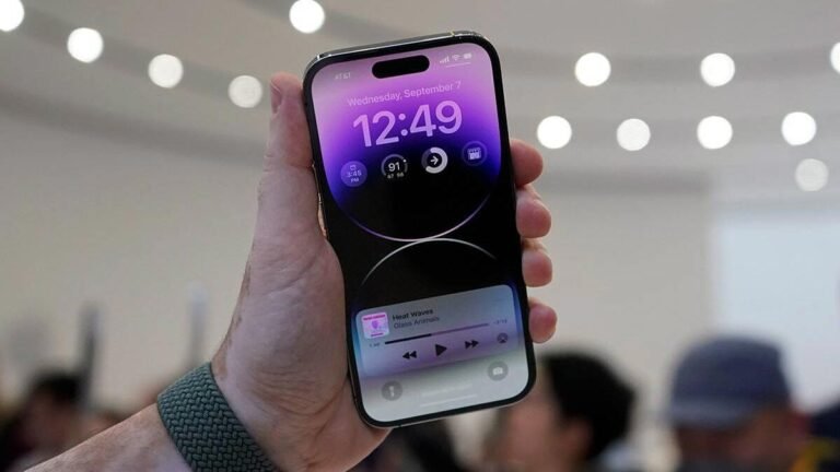 IPHONE 15 ULTRA की कीमत हुई लीक, क्या यह आपके बजट में है फिट? जाने सब कुछ