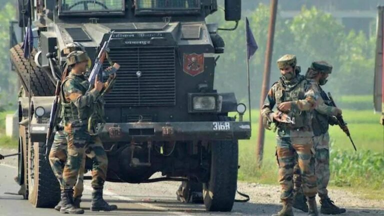 J& K Terrorists Encounter: ट्रक में छिपे थे आतंकी, सेना ने बीच में रोकी फायरिंग; मुठभेड़ में तीन आतंकियों की मौत