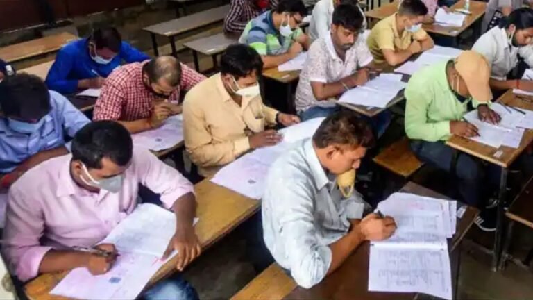 RPSC Paper Leak: राजस्थान में चल रही सेकंड ग्रेड भर्ती परीक्षा का पेपर हुआ लीक, GK का पेपर निरस्त; 44 हिरासत में