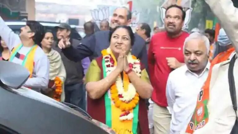 Delhi Mayor Election: कौन हैं रेखा गुप्ता?BJP की ओर से मेयर प्रत्याशी का मुकाबला AAP की शैली ओबेरॉय से है