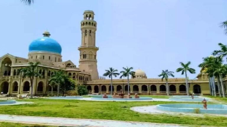 Allahabad University: छात्र-गार्ड की झड़प के चलते कल बंद रहेगा इलाहाबाद विश्वविद्यालय, विवि ने जारी किया नोटिस