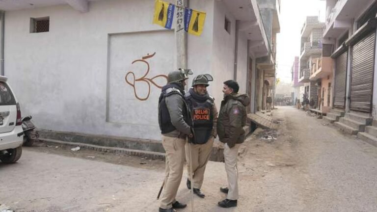 गणतंत्र दिवस से पहले दिल्ली में आतंकी साजिश का भंडाफोड़, चार संदिग्धों की तलाश में पुलिस