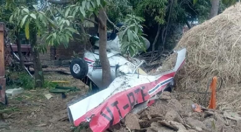 MP: क्रेश हुआ ट्रेनी प्लेन, एयरक्राफ्ट हादसे में सीनियर पायलट की मौत, दूसरा गंभीर