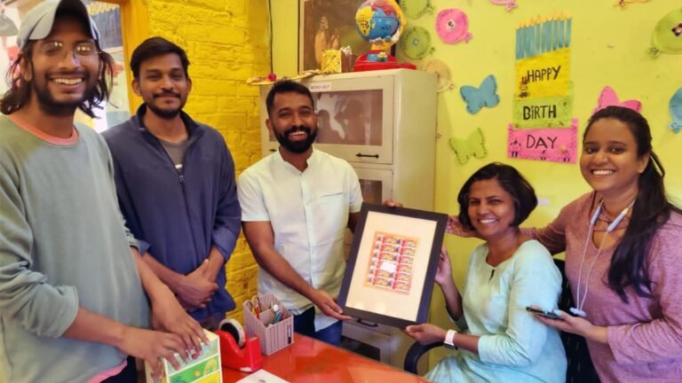 सिवनी: मीना जायसवाल के नाम पर जारी हुआ डाक टिकिट, कैटेरपिलर्स की संचालक है मीना जायसवाल