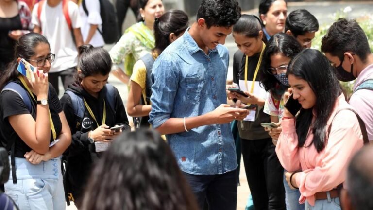 NEET PG 2023 Result: NEET PG 2023 का रिजल्ट हुआ घोषित, श्रेणीवार Cutt-Off Score यहां देखें