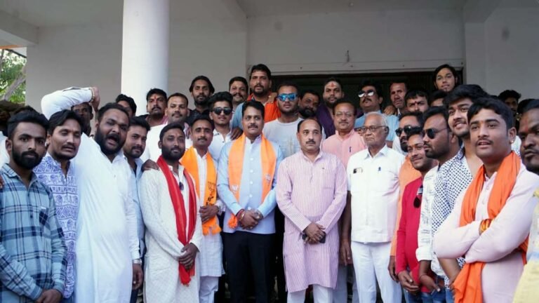 सिवनी: भाजपा मध्यप्रदेश सरकार के सफलतम 3 वर्ष पर भाजयुमो ने निकाली बाइक रैली