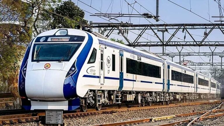 Vande Bharat Train: इंदौर से रीवा जाने वाली वंदे भारत ट्रेन हुई स्थगित; यहां जाने पूरा विवरण