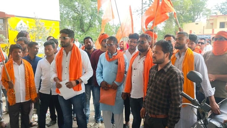 सिवनी: “शिव राज” में हनुमान जन्मोत्सव पर शोभा यात्रा पर बलपूर्वक रोक, सकल हिन्दू समाज और विश्व हिन्दू परिषद में नाराजगी; सौंपा ज्ञापन