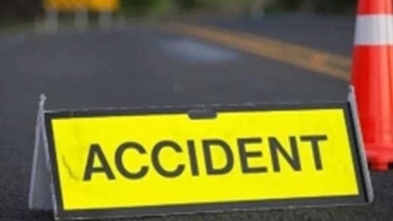 मध्य प्रदेश में बस एक्सीडेंट: गुजरात से लखनऊ जा रही 50 सवारियों से भरी थी बस राजगढ़ में पलटी, 12 यात्री घायल