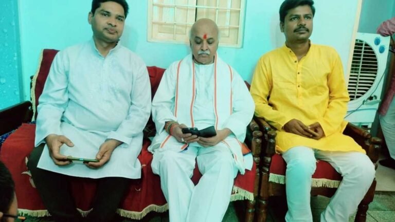 सिवनी पहुंचे डॉ. प्रवीण तोगड़िया:  स्वस्थ हिन्दू, समृद्ध हिन्दू व सुरक्षित हिन्दू को टारगेट बनाकर कर रहे काम – तोगड़िया