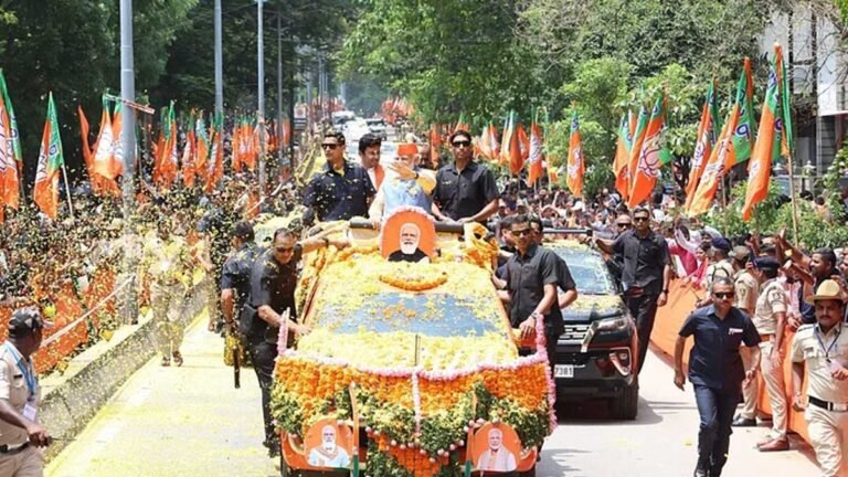Karnataka Elections 2023: बादामी में बोले पीएम मोदी, सिद्धारमैया से पूछिए गरीबों को क्यों वंचित रखा गया