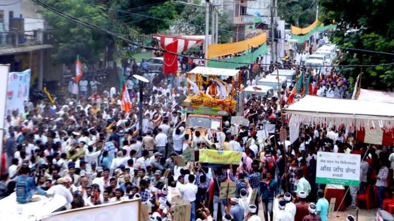सीएम शिवराज के बनखेड़ी में जन-दर्शन के दौरान उमड़ा जन-सैलाव