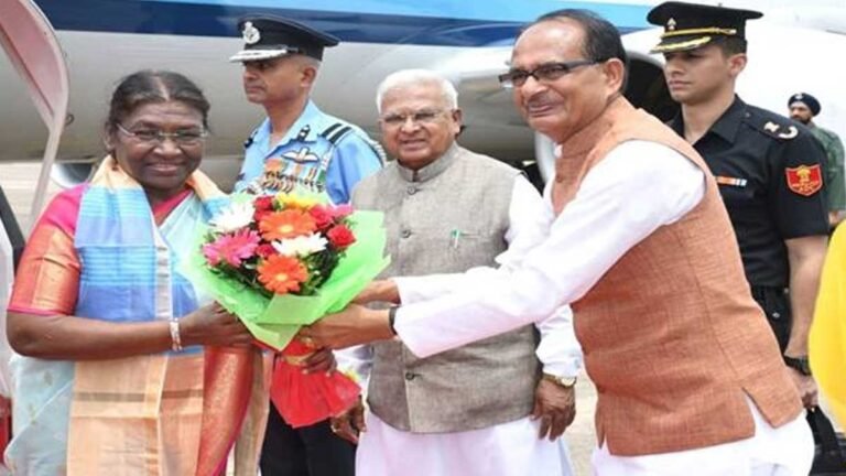 Gwalior News: राष्ट्रपति श्रीमती द्रोपदी मुर्मु का ग्वालियर विमानतल पर आत्मीय स्वागत
