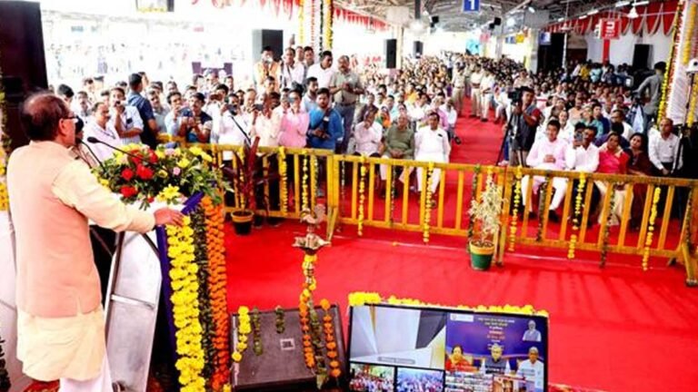 विकसित राष्ट्र की ओर कदम बढ़ा रहा है भारत : PM MODI