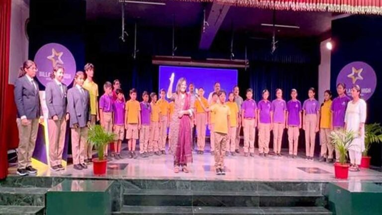 इतिहास में पहली बार मध्य प्रदेश में हुआ सांकेतिक भाषा में राष्ट्रगान, भाषण के साथ कविता गायन प्रतियोगिता