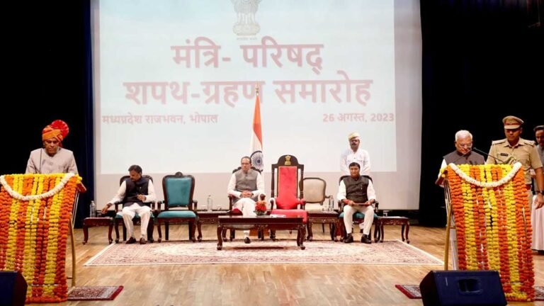 MP: Shivraj Cabinet Expansion- शिवराज मंत्रिमंडल का हुआ विस्तार, तीन नवनियुक्त मंत्री राजेंद्र शुक्ला, गौरीशंकर बिसेन, राहुल लोधी ने ली शपथ