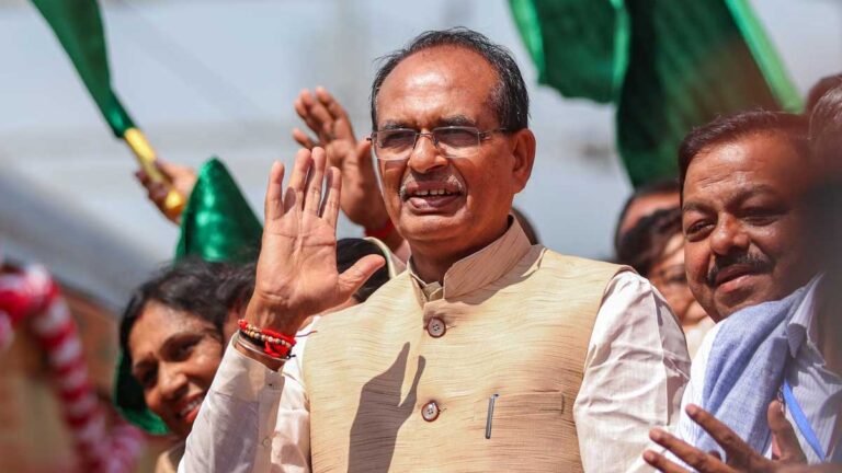 लूट के बंटवारे को लेकर जय-वीरू में लड़ाई; दिग्विजय सिंह,कमलनाथ पर शिवराज सिंह चौहान की आलोचना