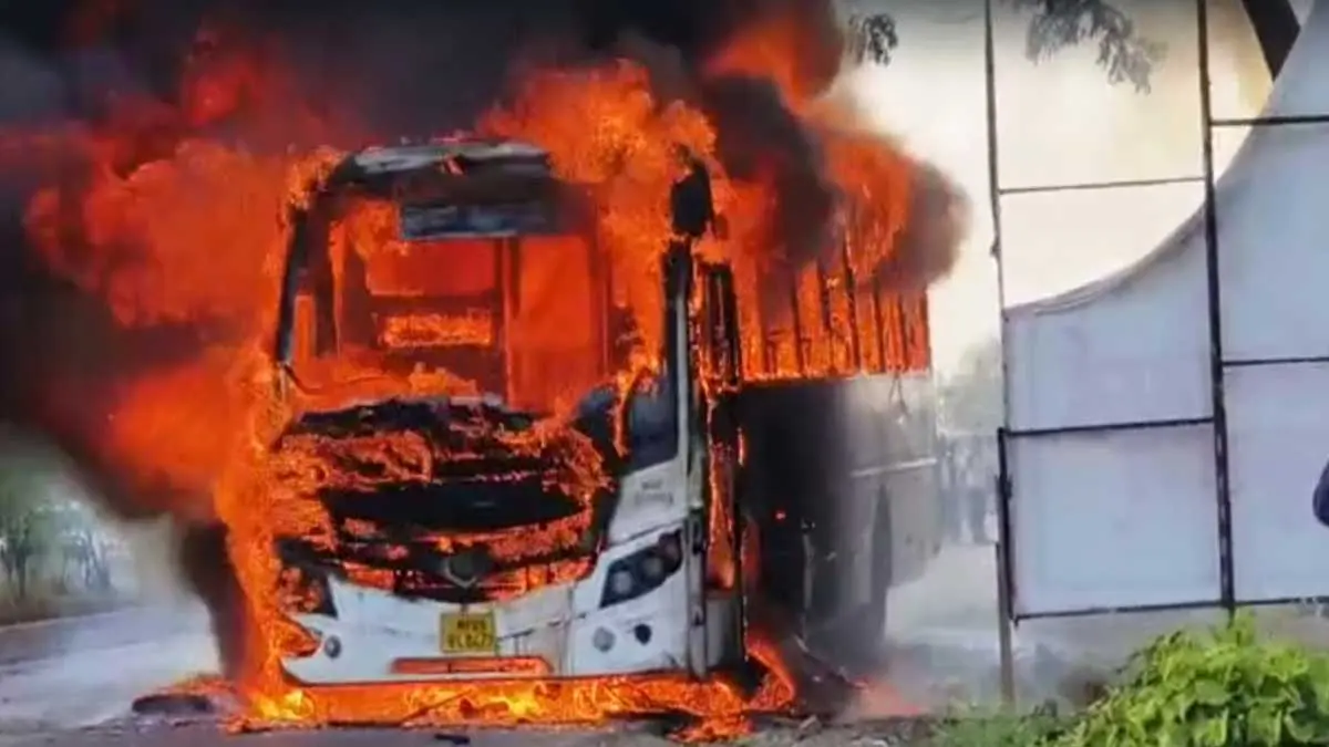 Bus Fire Nifad Nashik