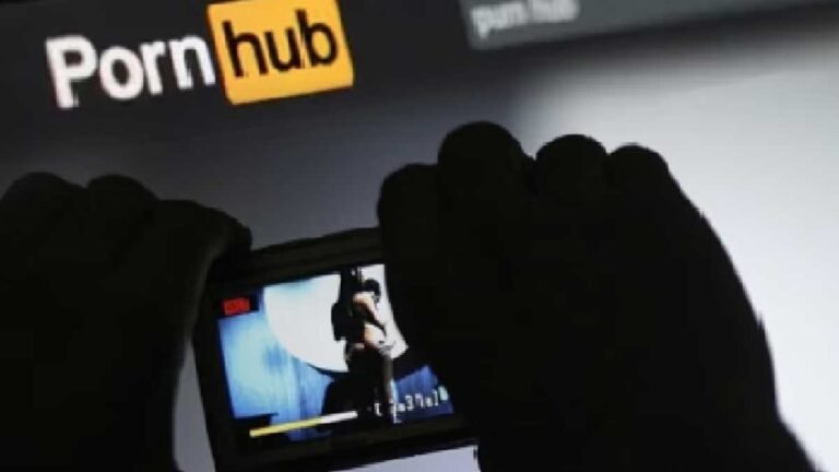 Pornhub: पोर्नहब महिलाओं को देगा 15 करोड़ रुपये मुआवज़ा! अश्लील विडियो का भंडार कर…