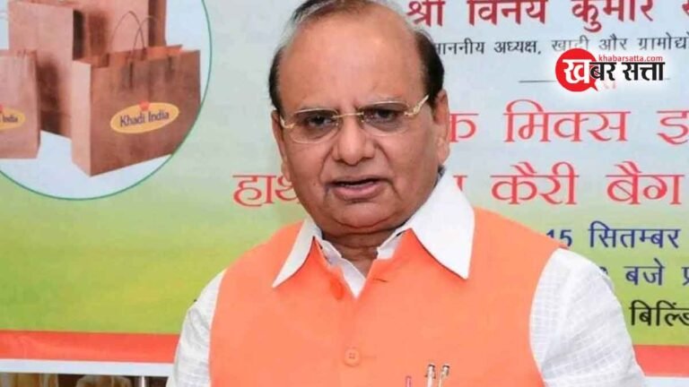 ‘देश में पहली बार ईद के मौके पर सड़कों पर नहीं बल्कि मस्जिदों में पढ़ी गई नमाज’, चर्चा में है दिल्ली के उप राज्यपाल का बयान!