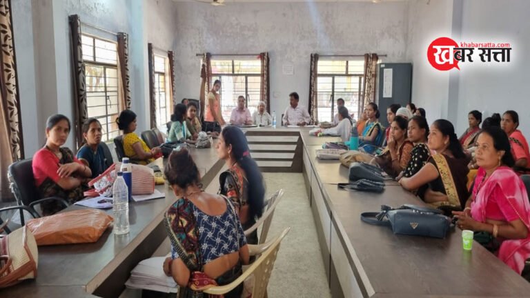 सिवनी: महिला स्व सहायता समूहो को सी.आर.पी. दीदियो का प्रशिक्षण