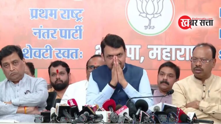 Maharashtra Political Crisis: देवेंद्र फडणवीस ने उपमुख्यमंत्री पद से इस्तीफे की पेशकश की, और कहा ‘मैं भागने वाला नहीं हूं..’