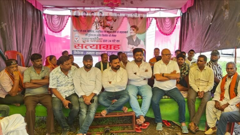 सिवनी: युवा कांग्रेस कर रही थी सत्याग्रह, राजा बघेल और बंडोल पुलिस के बीच हुई तीखी बहस – Video Viral